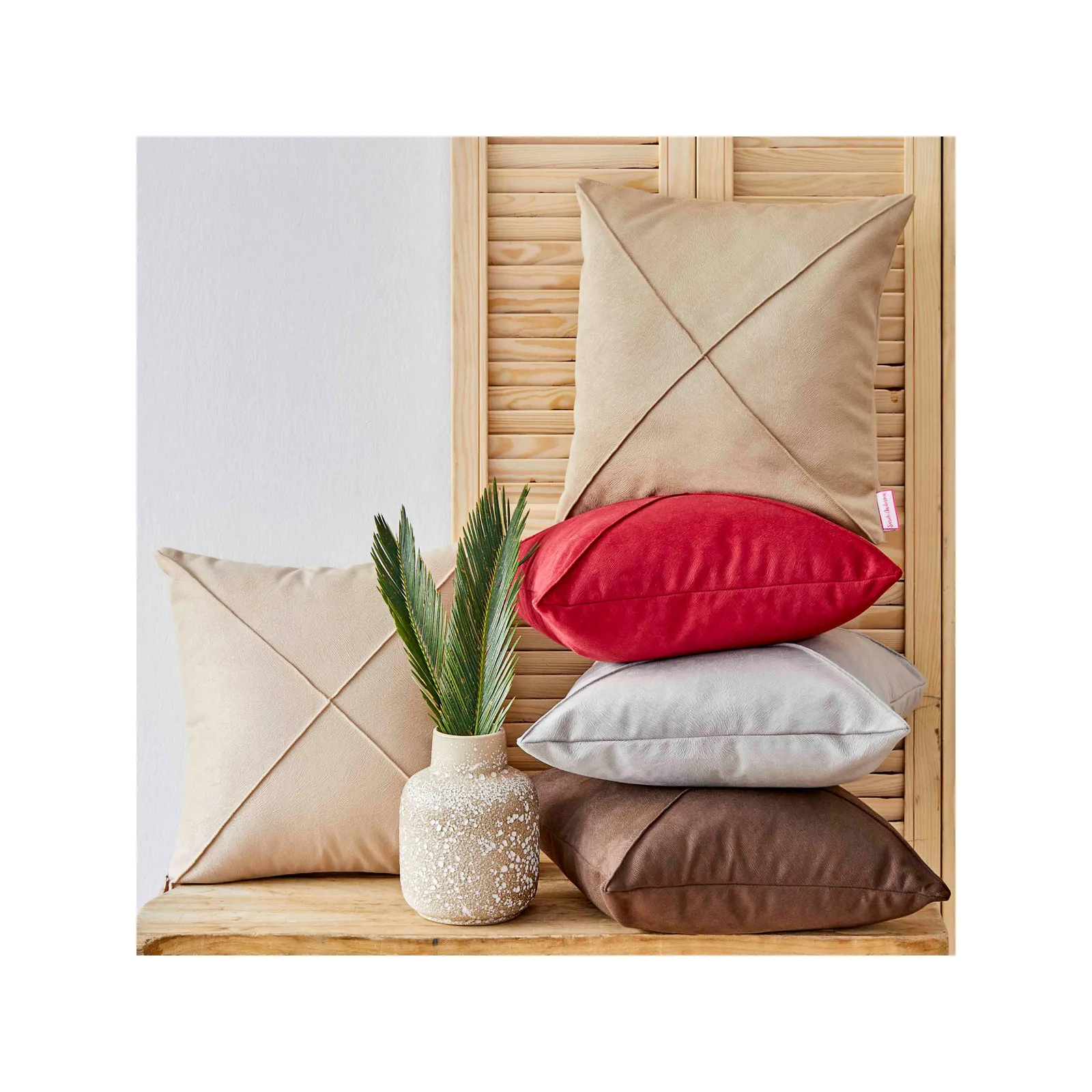 Sarah Anderson Louisa ziegelfarbenes Samtgewebe-Kissen – Bild 3