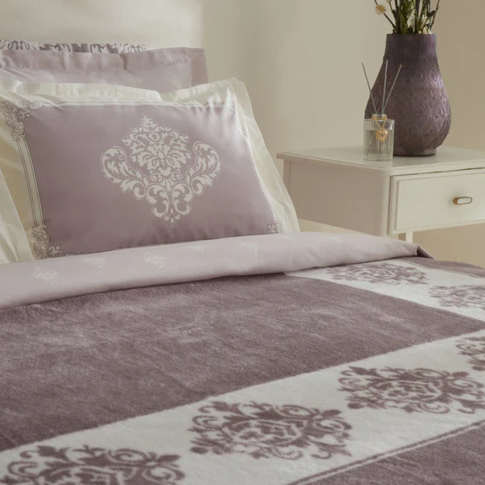 Karaca Home Timeless 8-teiliges Hochzeitsset Aubergine – Bild 2