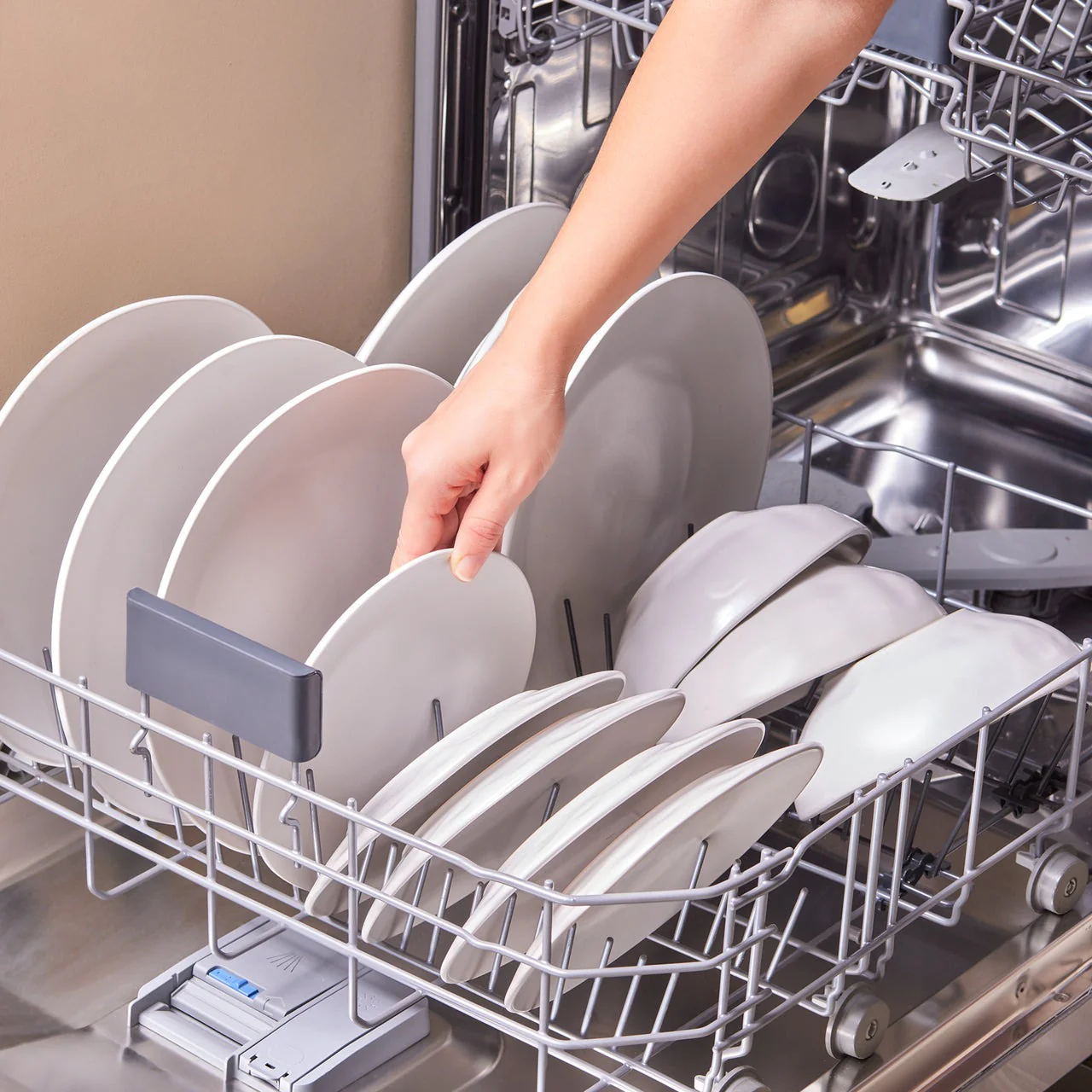 Karaca Scarlet 18-teiliges Tafelservice für 6 Personen – Bild 9