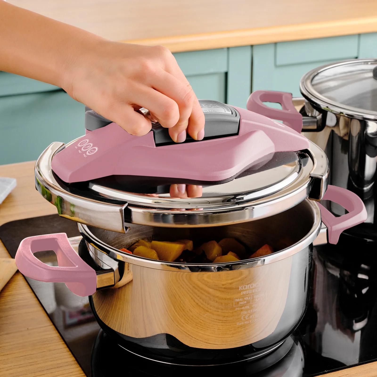 Karaca Perfect Pink 4+6 Liter Schnellkochtopf-Set – Bild 3