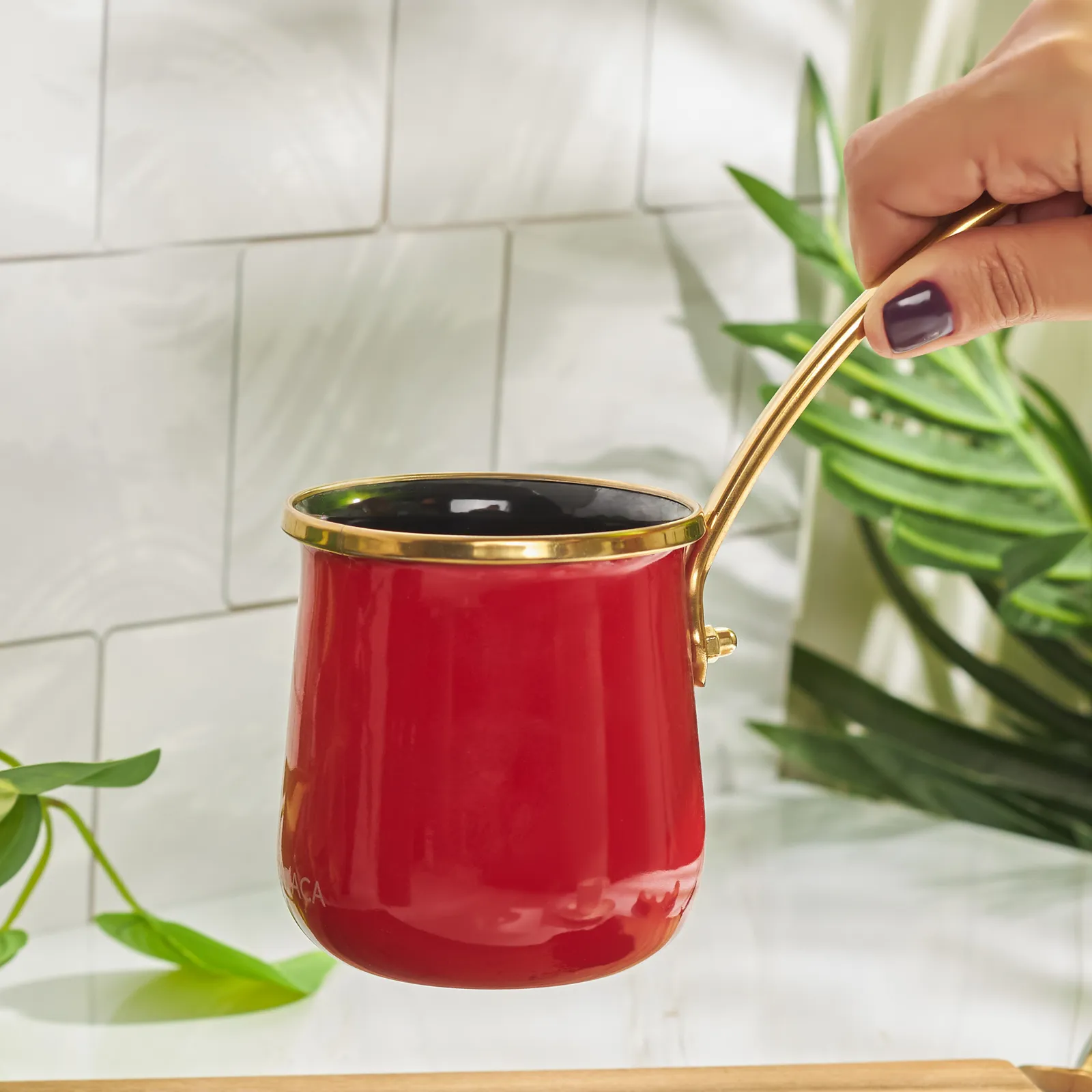 Karaca Troy Mittelgroße Kaffeekanne Rot – Bild 4