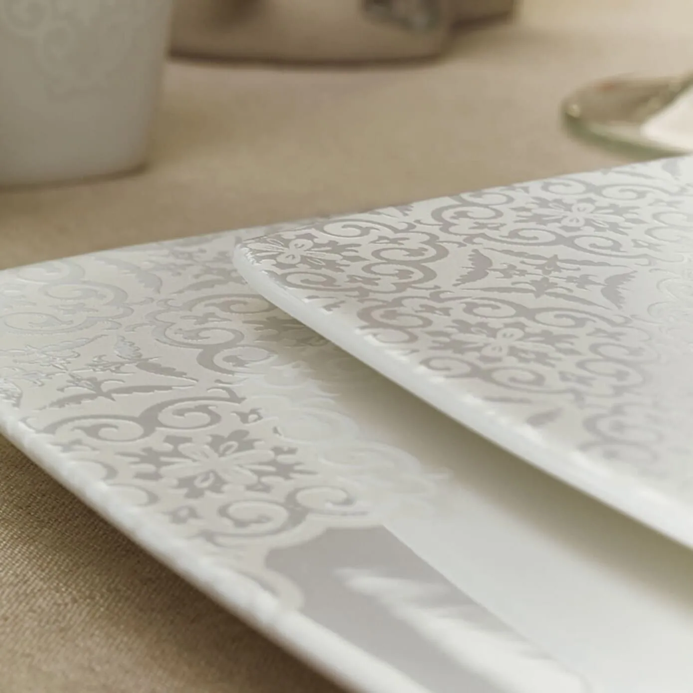 Karaca Fine Pearl Valentina 62 Pieces Pearl Dinnerware Square, Service for 12 – Bild 6