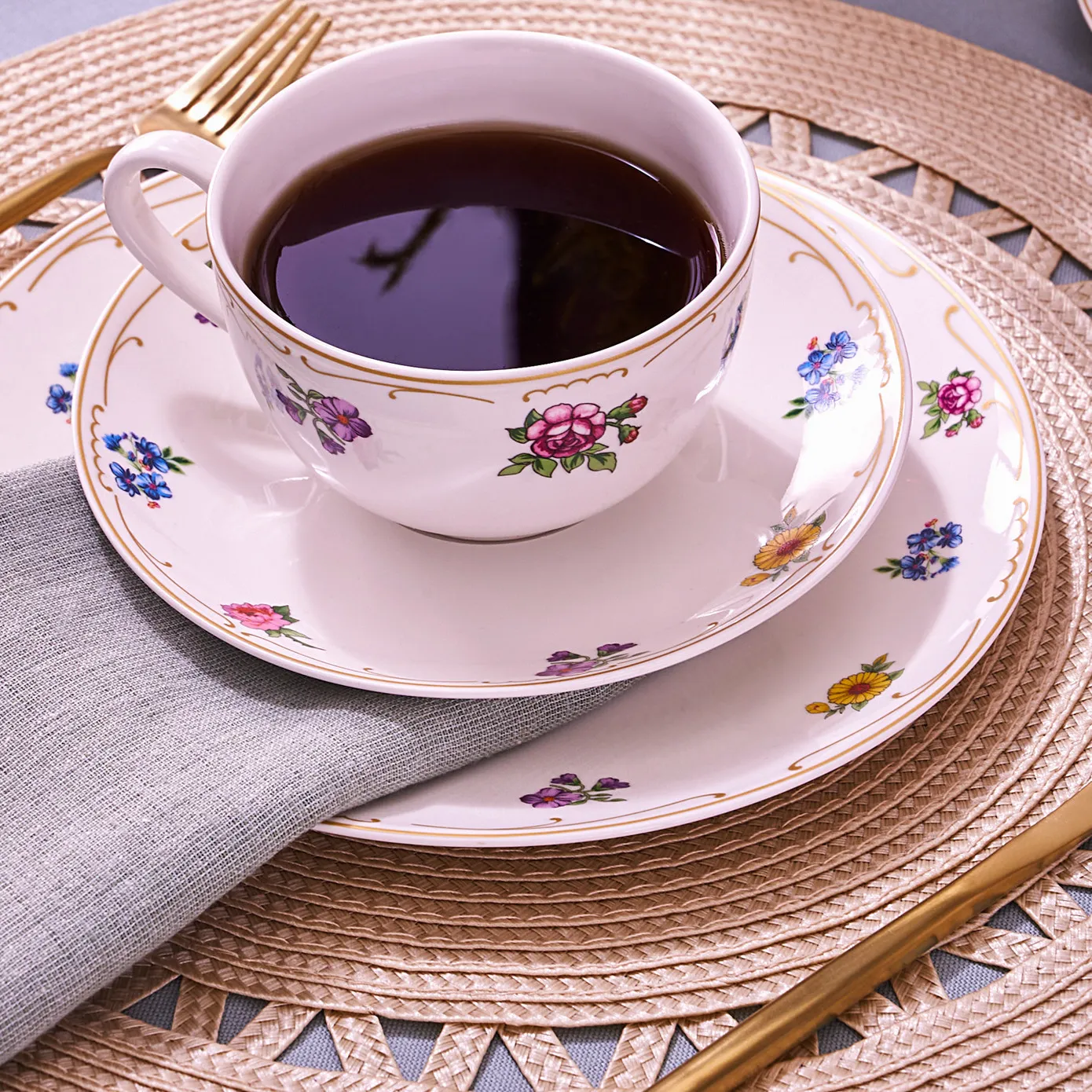 Karaca Natty 6 Personen Frühstücksset und Servierschalen, 26 Teilig, New Generation Bone – Bild 5