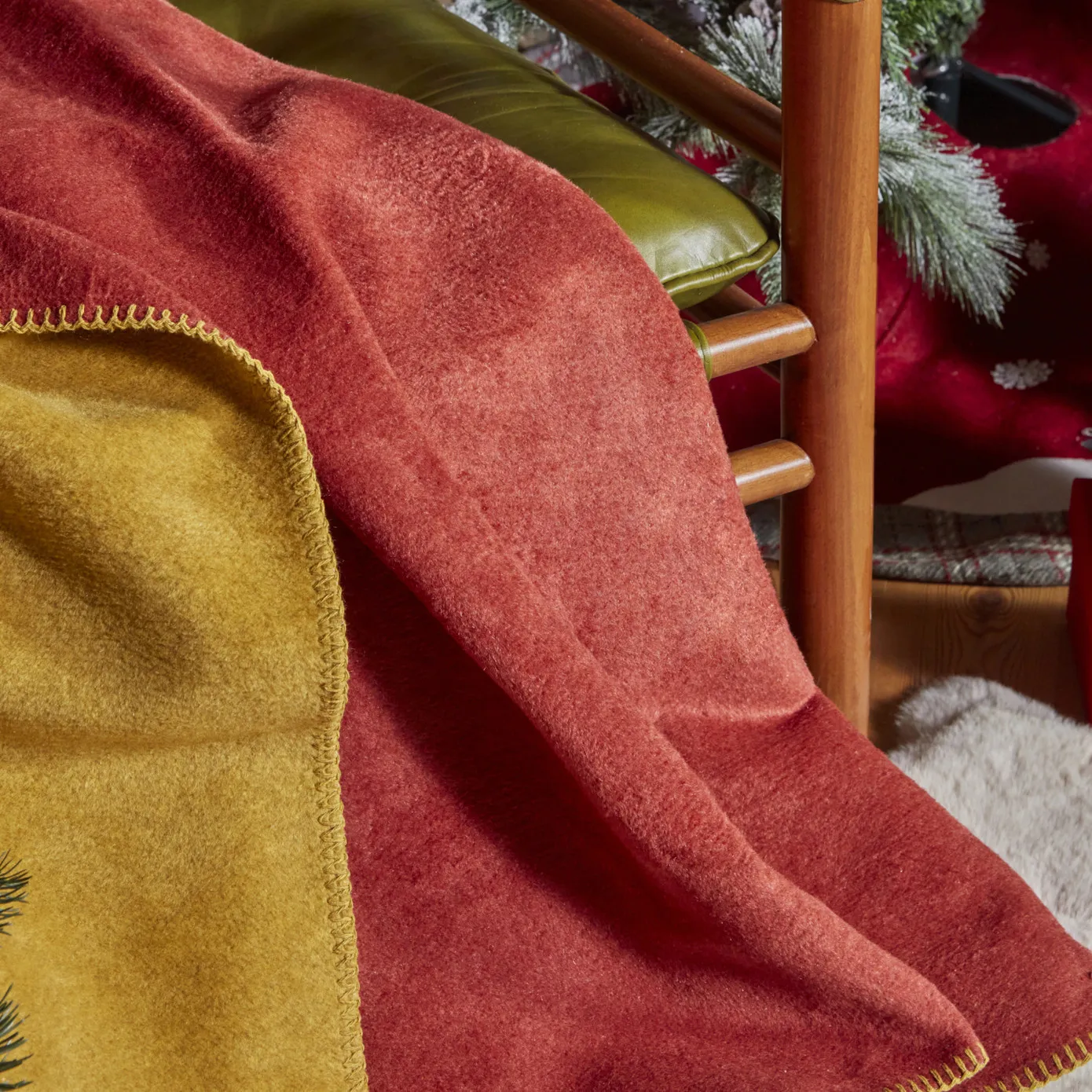 Karaca Home Saye Doppelseitige Baumwolldecke Tile-Mustard – Bild 3