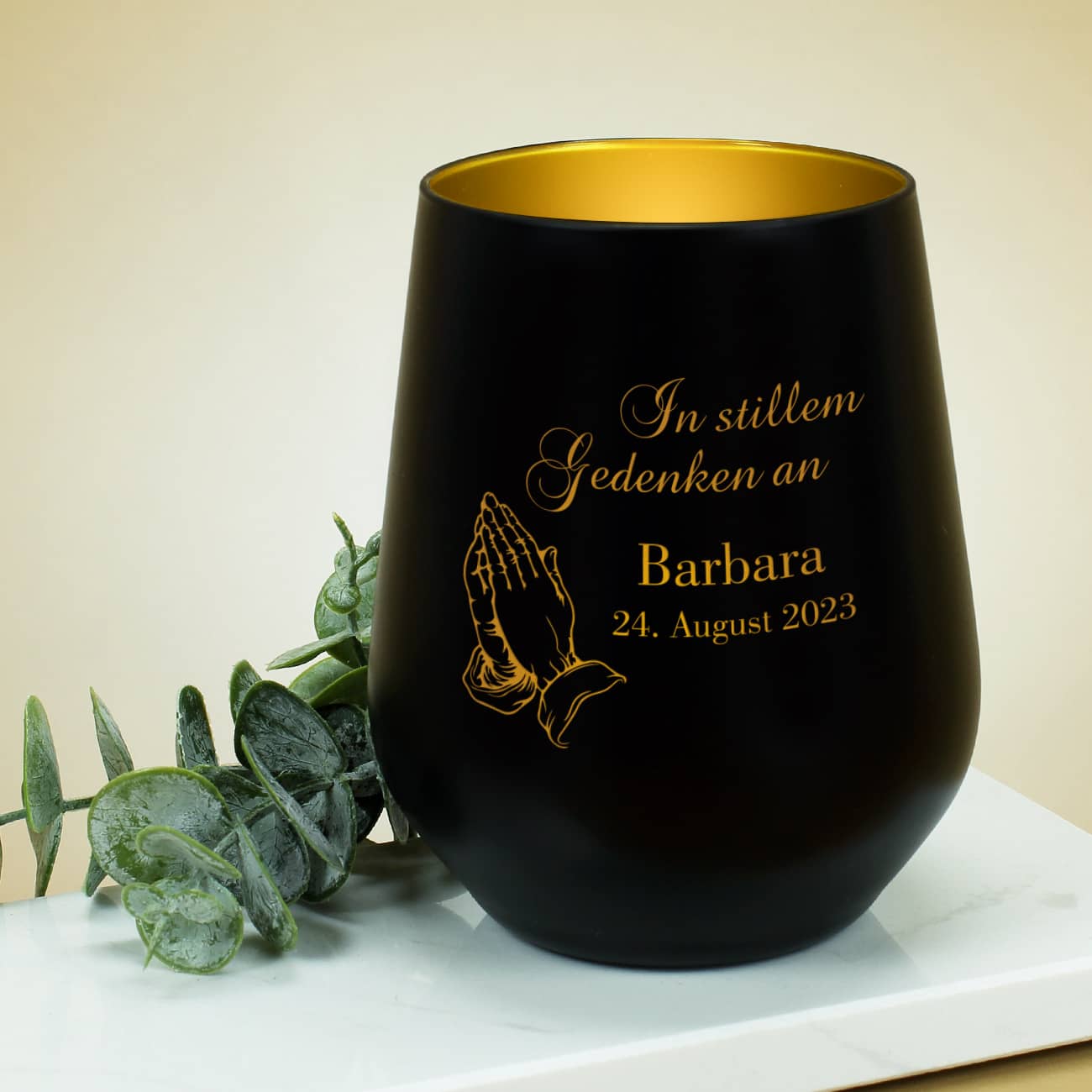 Trauerwindlicht - In stillem Gedenken an - mit betenden Händen und Name – Bild 8