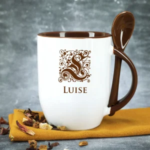 Tasse mit Monogramm