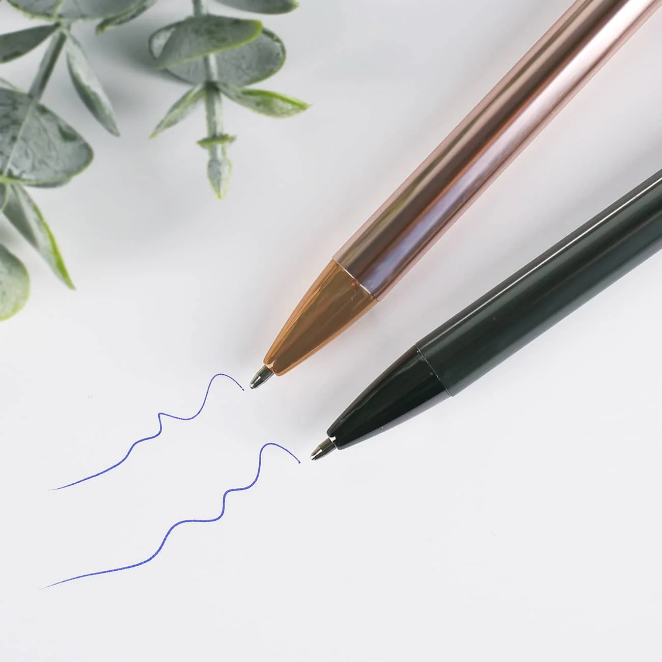 Kugelschreiber mit Wunschschriftart und Symbolen graviert - in rosa oder grau – Bild 5